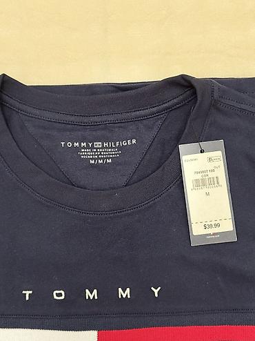 кийит: Эркектердин футболкасы, M, Tommy Hilfiger, Жаңы, түсү - Көк, Өзү алып кетүү — 3