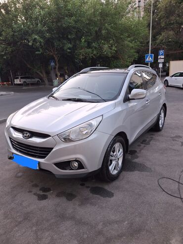 Hyundai: Hyundai ix35: 2.4 l | 2013 il Ofrouder/SUV — 2