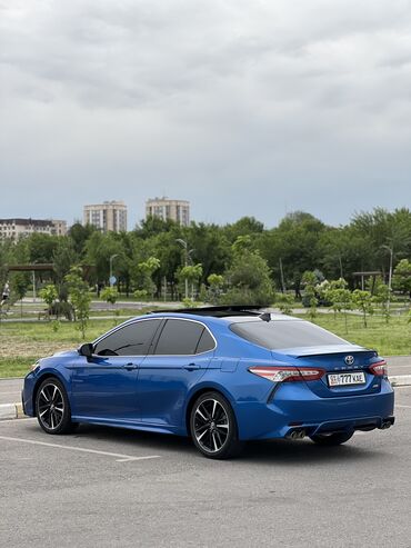 машина вариантга: Toyota Camry: 2019 г., 2.5 л, Типтроник, Бензин, Седан
