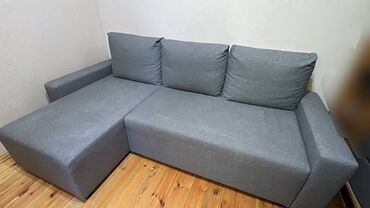 двуспальный диван: Угловой диван, цвет - Серый, Б/у