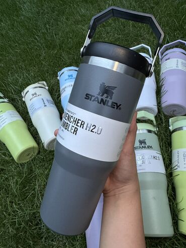Стаканы: Термокружка Stanley😍😍😍 Объем 1,18л и 0,8л Все цвета в наличии Держит — 32