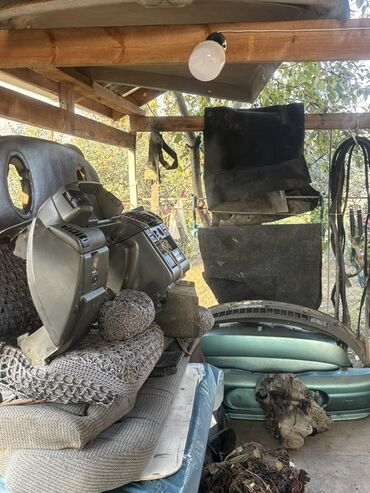 Digər avtomobil ehtiyat hissələri: VAZ/Lada üçün ehtiyat hissələri dəsti Satışda bir avtomobildən — 2