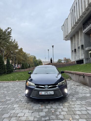 Toyota: Toyota Camry: 2016 г., 2.5 л, Вариатор, Гибрид, Седан