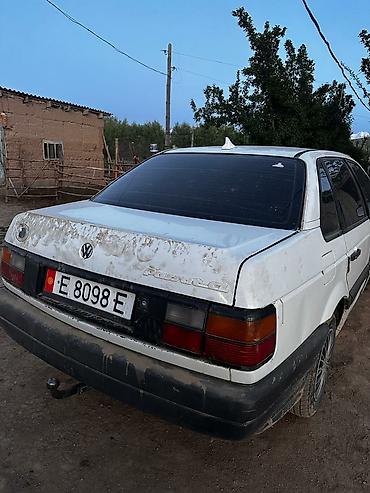 авто в кыргыстане: Volkswagen Passat: 1989 г., 1.8 л, Механика, Бензин, Седан — 1