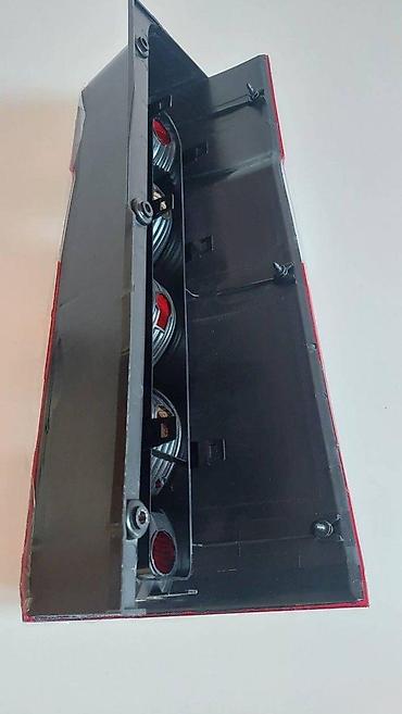 Stop svetla: STOP LAMPA SPRINTER 06-18GOD | stop lampa mercedes sprinter je nova  — 4