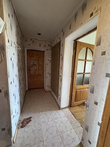 neftcilər ev: Kiraye ev verilir. 3 otaqlidi Neftçiler metrosu yaxinligi 220 nömreli — 8