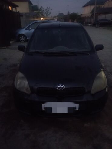 Toyota: Toyota Yaris: 2002 г., 1.3 л, Механика, Бензин, Хэтчбэк