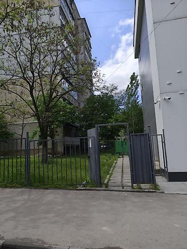 32: 1-комнатная квартира в 5-м микрорайоне 5-й микрорайон ул. Юнусалиева — 9