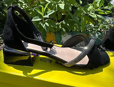 Босоножки, сандалии, шлепанцы: Продам стильные босоножки Состояние: как новые, надевались только один — 3