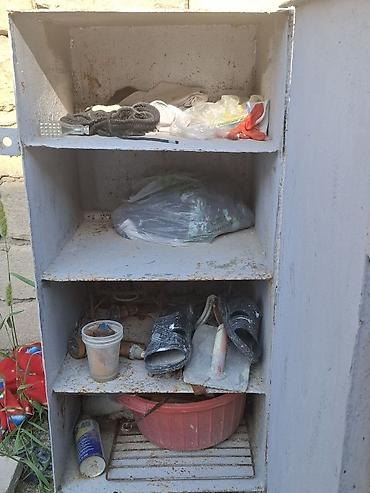 dəmir skaf: Sovet dövründə düzəldilib ağır qalın dəmirdən hazırlanıb çox ağırdı 4 — 3