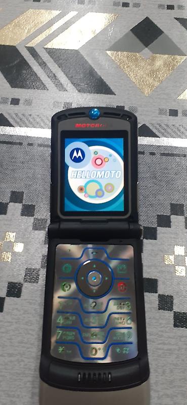 nokia n86 8mp: Motorola 8 GB, rəng - Gümüşü, Düyməli — 3