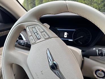 Другие автомобили: Белый представительский седан бизнес-класса. Кузов и дизайн: - — 13