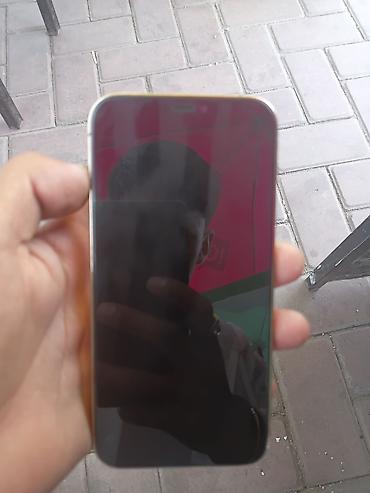 aoc 27g15n: IPhone 12 Pro, цвет Gold Основные характеристики: - Дисплей Super — 4