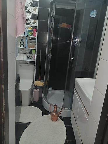 дом 5 соток: 4 комнаты, 400 м², 6 соток, Бишкек, Собственник — 9