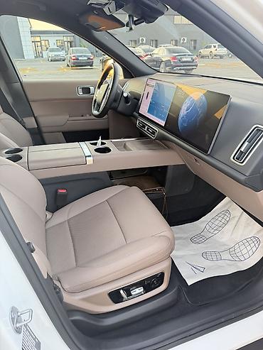 daewoo ultra: Lixiang L8: 2025 г., 1.5 л, Автомат, Гибрид, Внедорожник — 6