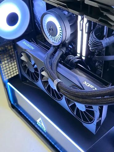 Desktop računari i radne stanice: Ryzen 7 9800X3D RX 9070XT X870E 32GB 2TB - SM157PC. ✨ Prodaja i — 26