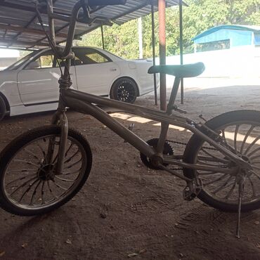 починка велосипеда: BMX велосипед