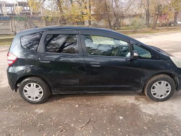 Honda: Honda Fit: 2009 г., 1.3 л, Вариатор, Бензин, Хэтчбэк