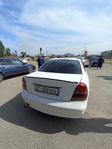 daewoo mazda: Daewoo Nubira: 1999 г., 1.5 л, Механика, Бензин, Седан