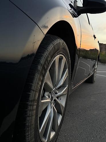 lexus gs f: Toyota Camry: 2016 г., Седан — 9