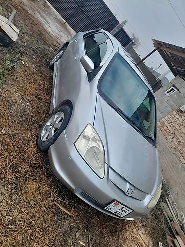 Honda Civic: 2000 г., 1.5 л, Автомат, Бензин, Хэтчбэк at lalafo.kg Honda Civic: 2000 г., 1.5 л, Автомат, Бензин, Хэтчбэк