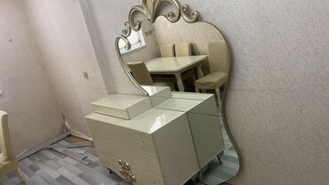 детское трюмо и косметика для девочек: İşlənmiş, Termolar, Çatdırılma yoxdur lalafo.az -da детское трюмо и косметика для девочек: İşlənmiş, Termolar, Çatdırılma yoxdur