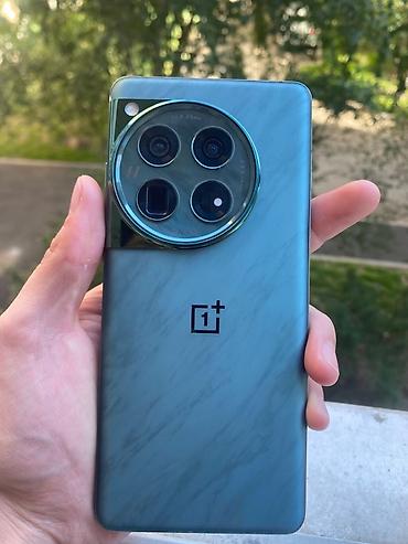 xbox wireless controller: OnePlus 12, 16 ГБ RAM + 512 ГБ памяти. Смартфон на Snapdragon 8 Gen 3 — 9