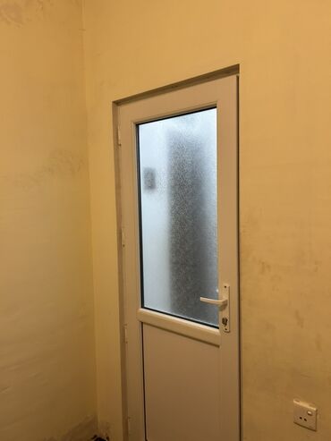 Otaqların uzunmüddətli kirayəsi: 1 otali qaz,isiq,su ve internet pulsuz Merdekan bravoya ayaqla 5 deq -da lalafo.az — 5 Otaqların uzunmüddətli kirayəsi: 1 otali qaz,isiq,su ve internet pulsuz Merdekan bravoya ayaqla 5 deq — 5