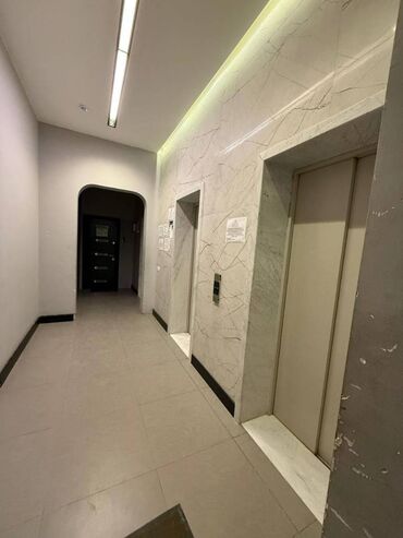 Uzunmüddətli kirayə mənzillər: Nəsimi rayonu, Nəsimi bazarının yanında 20 mərtəbəli binanın 18 ci — 6