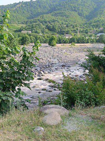 Günlük kirayə evlər: 150 kv. m, 3 otaqlı, Kombi, Kanalizasiya, Artezian quyusu — 2