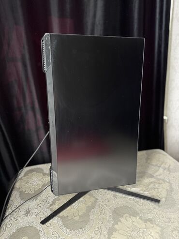 s23 ultra ekran: Samsung G3 24 inch 144hz İdeal monitordur, heç problemi yoxdur daha