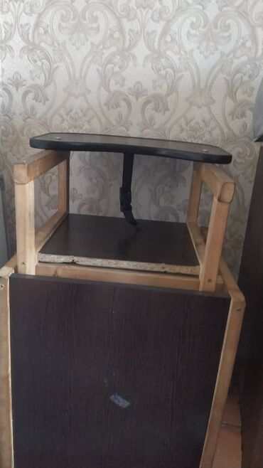 стулья деревянные: Стульчик для кормления Б/у