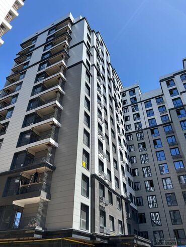квартира берилет салиева алматинка: 2 бөлмө, 85 кв. м, Элитка, 8 кабат, ПСО (өзү оңдоп түзөтүп бүтүү үчүн)