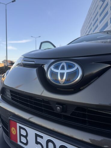 Toyota: Toyota RAV4: 2017 г., 2.5 л, Вариатор, Гибрид, Кроссовер — 21