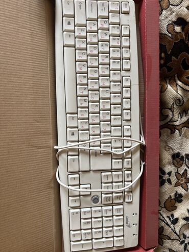 продажа ноутбуков бишкек: Продаю НОВУЮ клавиатуру от genius 
оригинал