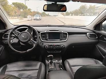 Kia: Kia Sorento SUV - Kuzov: 5 qapılı, tünd boz rəng - Mühərrik: GDI — 14