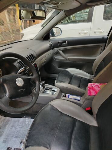 Volkswagen: Volkswagen Passat: 1.8 l | 2004 il Sedan — 6