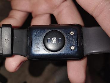 Saat dəstləri: Huawei TIA-B09 Biri Isə Xiomi Mi Band-4 du Her ikiside Orginal Saatdi — 1