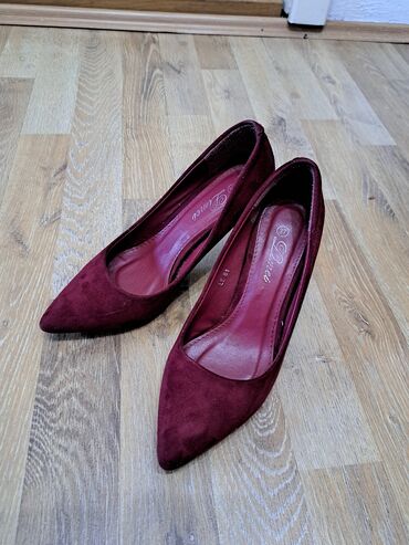 cipele stikla: Pumps, 37