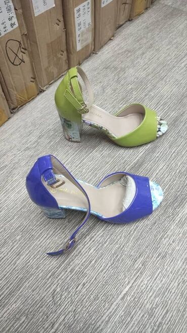 осенний обувь: Туфли цвет - Синий