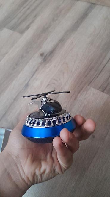 pribor 07: CATIANPAI avtomobil ətirləndiricisi – heliokopter formalı, mavi-gümüş — 2