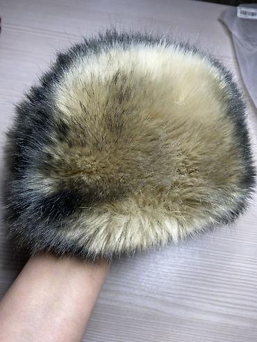 Наборы украшений: Набор женских аксессуаров Состав: - Перчатки: - Классические — 4