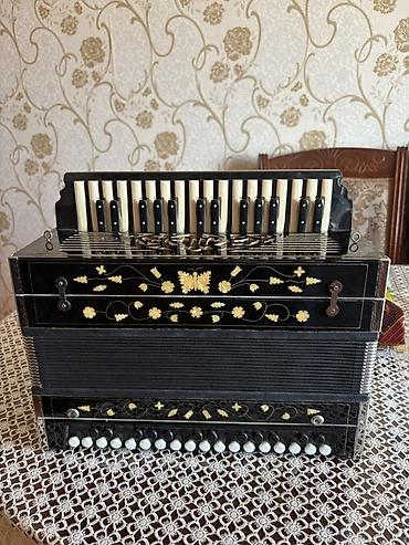 səs platası: Satılır: Qarmon elan veziyyetdedi az islenib icinde 31 mikrafonu — 1