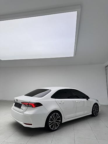 neta ls: Toyota Corolla: 2021 г., 1.8 л, Гибрид, Седан — 5