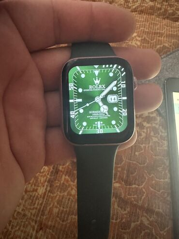 Apple Watch: Продам часы умный все рабочие шушстрый показвает смс музыка комплекте
