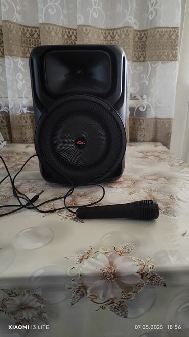 ayru estetik merkezi unvan: Yeni Kolonka, Növ - Bluetooth, rəng - Qara