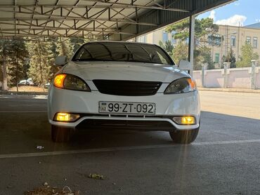 Daewoo: Daewoo Gentra: 1.5 l | 2014 il Sedan — 5