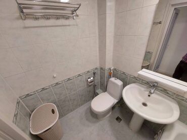 Uzunmüddətli kirayə mənzillər: Səbail rayonu İçəri şəhər metrosuna 3 dəqiqəlik piyada məsafədə — 16