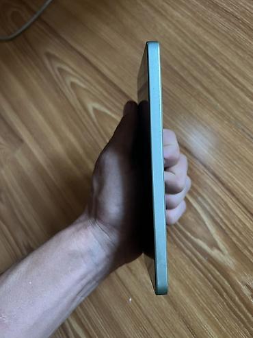oneplus 10r: Смартфон Redmi (серия Note) в мятно‑зелёном цвете. Батарея шишип — 5