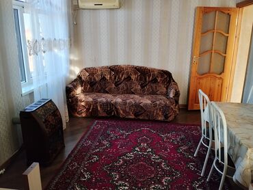 Uzunmüddətli kirayə mənzillər: Pirborun qarşlsndakl binada 5/5 bir otaq ikiyə düzəlib kirayə verilir — 2